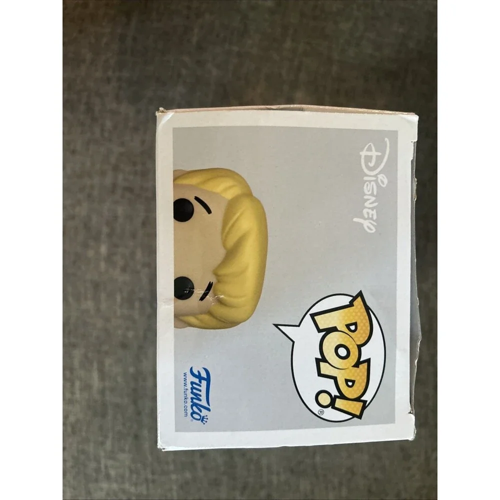 Funko Pop! Disney: The Sword in the Stone Arthur #1099 Vinyl Figure J4